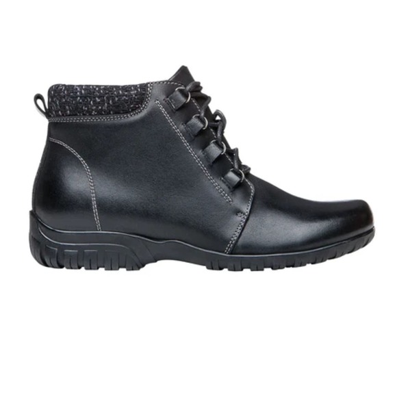 Propét Women's Delaney Ankle Bootie in Black, Size 8.5 Wide US - Picture 1 of 5